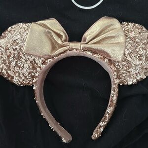 Minnie rose gold Disney ears